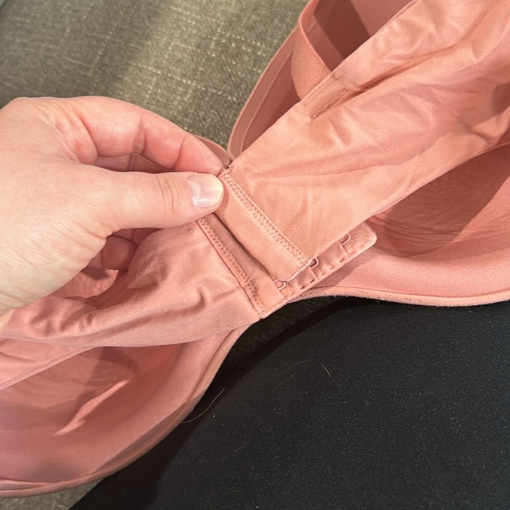 Light Pink 40Dd Auden bra - Picture 2 of 4